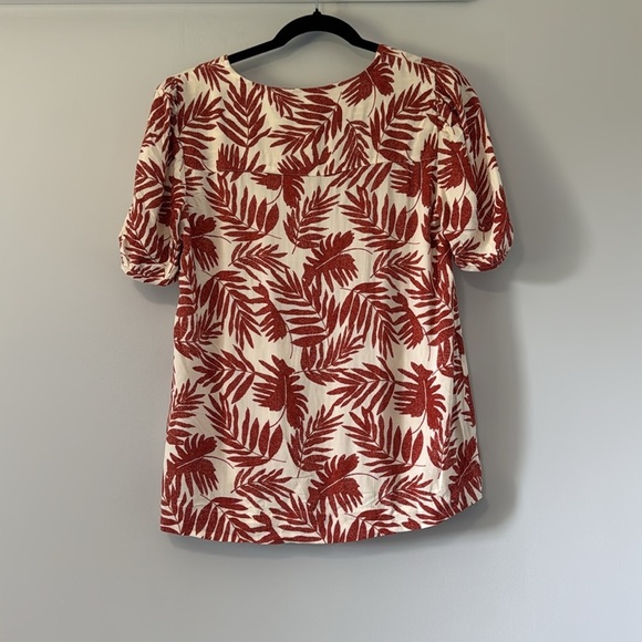 B. Young Blouse - Picture 2 of 4